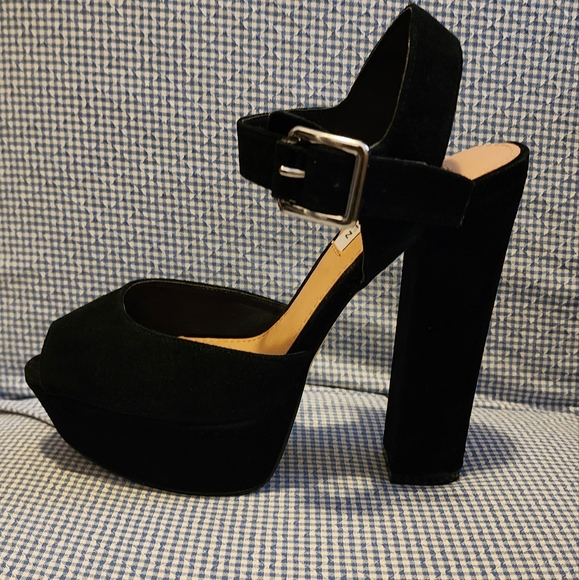 Steve Madden Jillyy Platform Heel - Picture 4 of 6